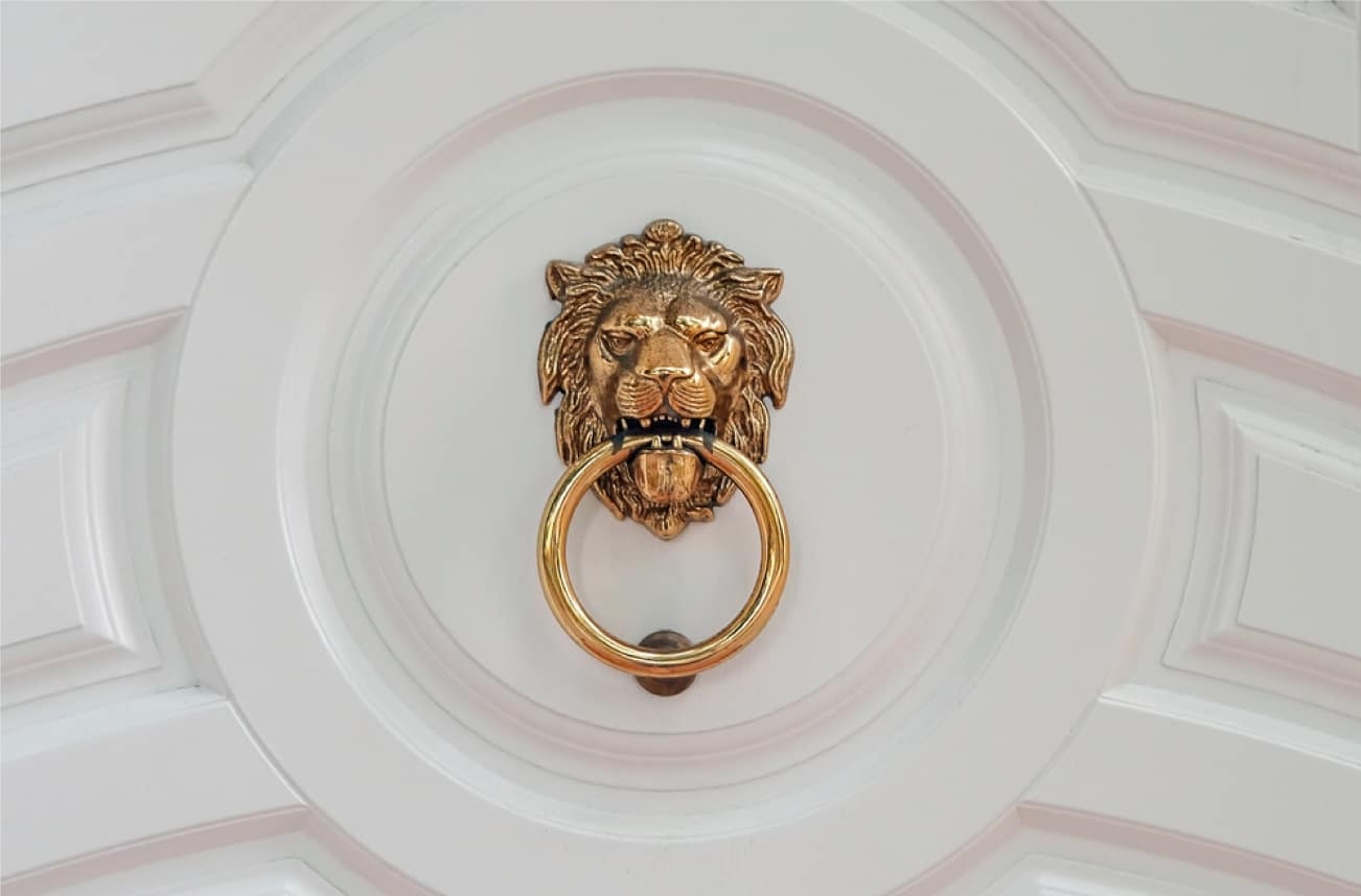 LionDoorKnocker_AW